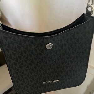 Micheal Kors purse side bag